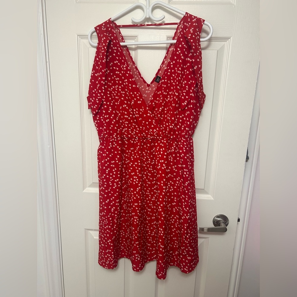Red Sleeveless Dress with heart pattern
